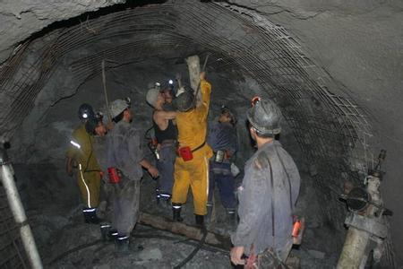 和林格尔工程爆破中的危险因素分析以及应对工程爆破危险的措施